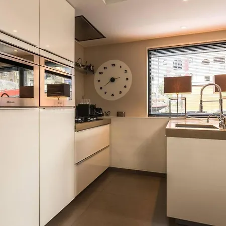 Сasa de vacaciones Executive Houseboat-apartment Sumatra Ámsterdam