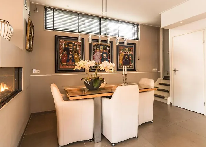 Сasa de vacaciones Executive Houseboat-apartment Sumatra Ámsterdam