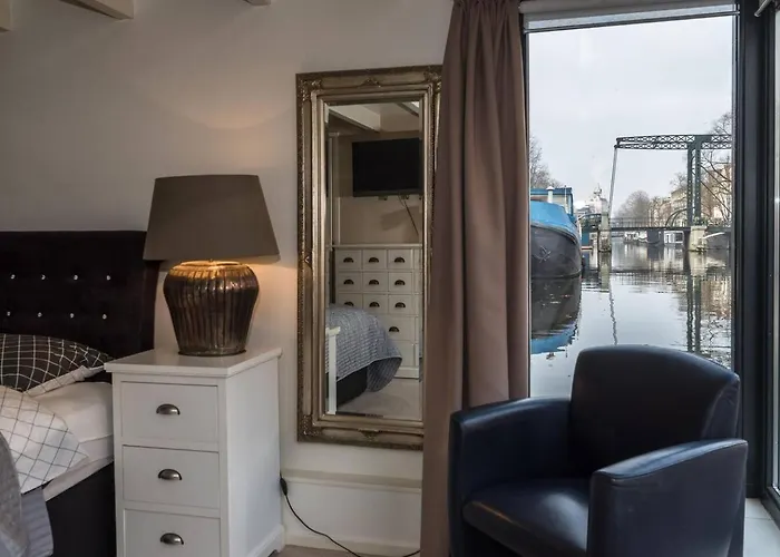 Executive Houseboat-apartment Sumatra Сasa de vacaciones