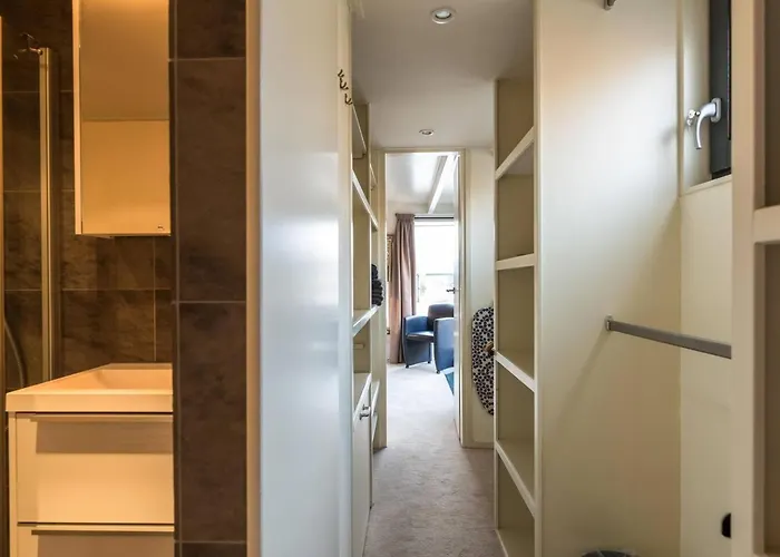 Executive Houseboat-apartment Sumatra Сasa de vacaciones Ámsterdam