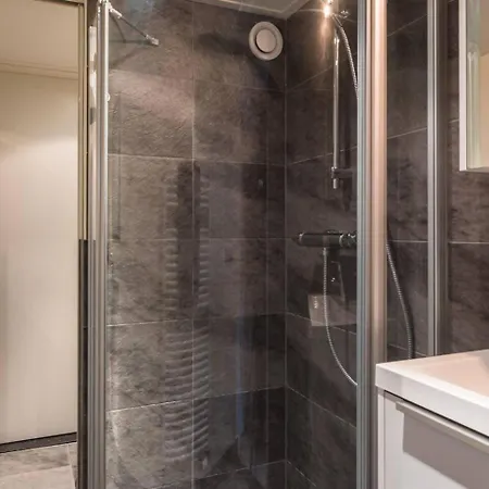 בית נופש Executive Houseboat-apartment Sumatra *