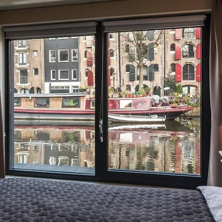 Executive Houseboat-apartment Sumatra 度假居